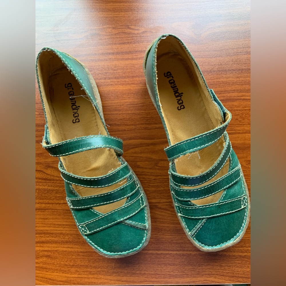 Groundhog size 9 shoe with approximately a 1 1/4 in. Heel